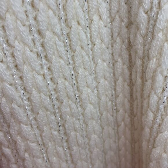 Carlie Paige cream infinity scarf - Picture 6 of 7